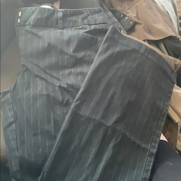 NEW YORK & COMPANY PETITE 4 STRETCH NWOT PANTS - Picture 2 of 5